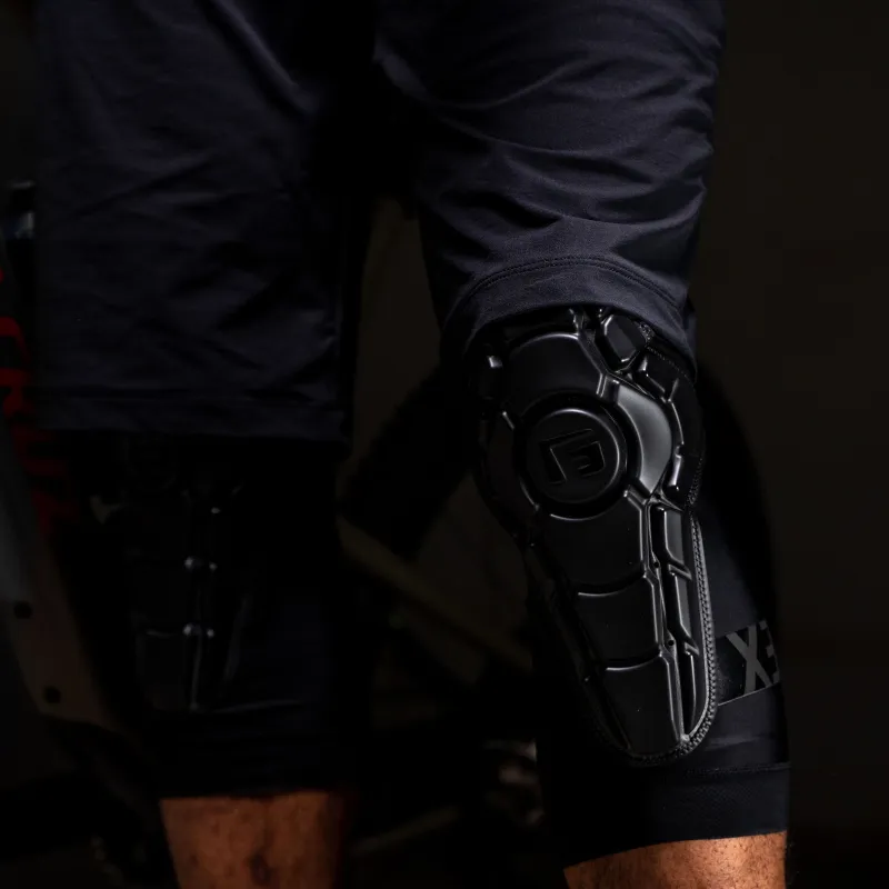 Kaufen G-Form Pro-X3 Knee Guard auf Europas Sickest Skate Shop