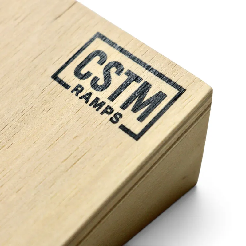CSTM RAMPS Kicker Small