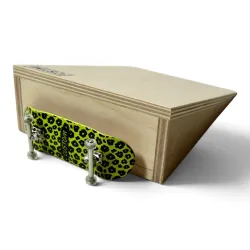 CSTM RAMPS Kicker Large