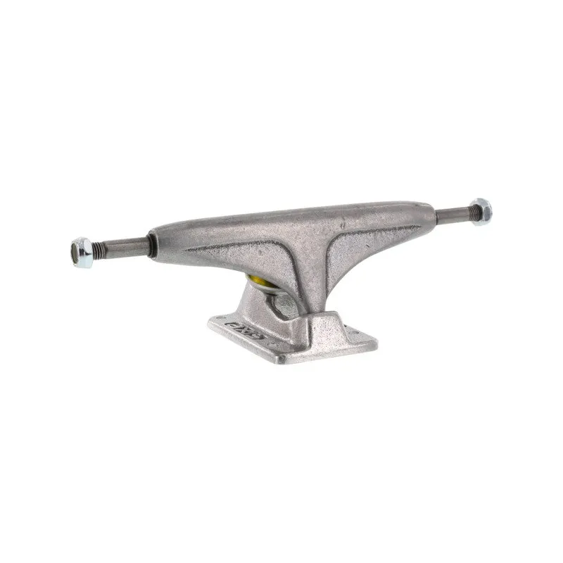 Tracker Axis 149 Truck