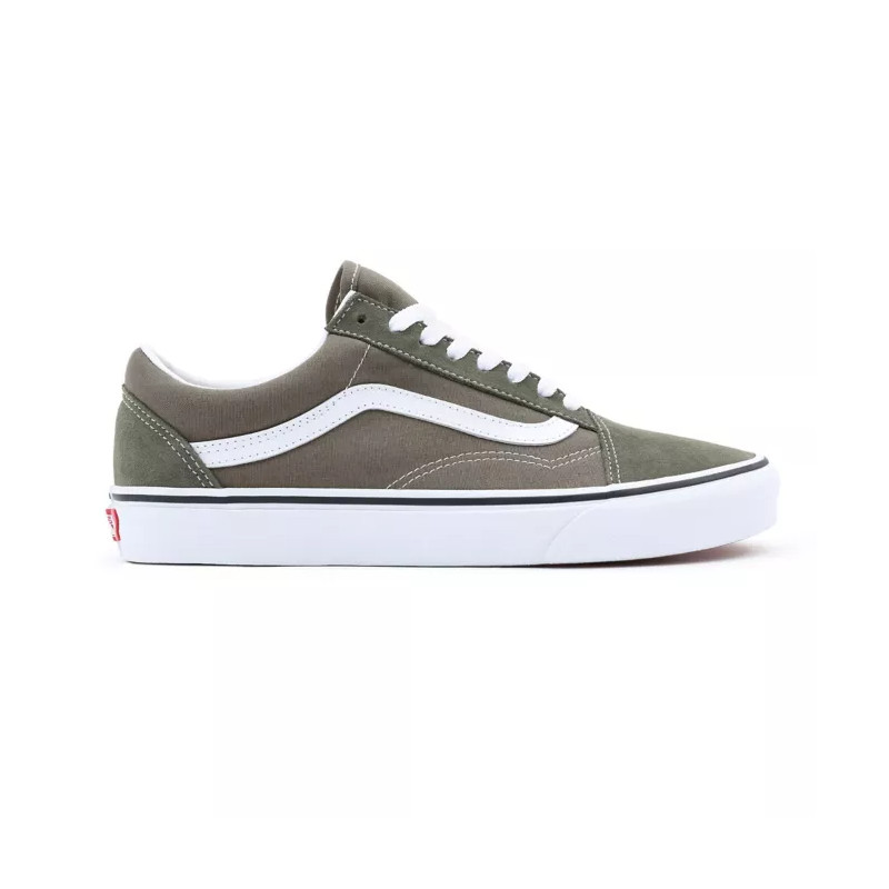 Koop Vans Old Skool Schoenen Beech/True White bij Europa's Sickest  Skateboardwinkel Kleur Grape Leaf/True White Schoenen Maat Heren US 6