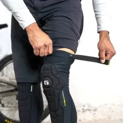 G-Form Pro-Rugged 2 Knie-Schienbein Guard