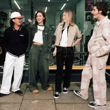 2 boys and 2 girl in the latest streetwear